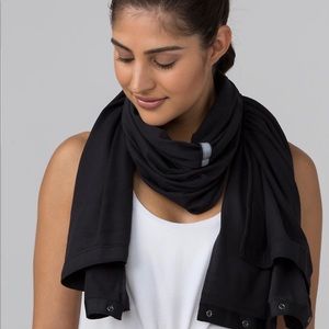 LULULEMON Vinyasa Scarf